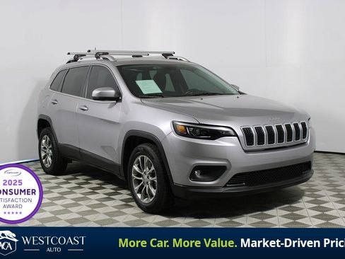 Used 2019 Jeep Cherokee Latitude Plus FWD image 1