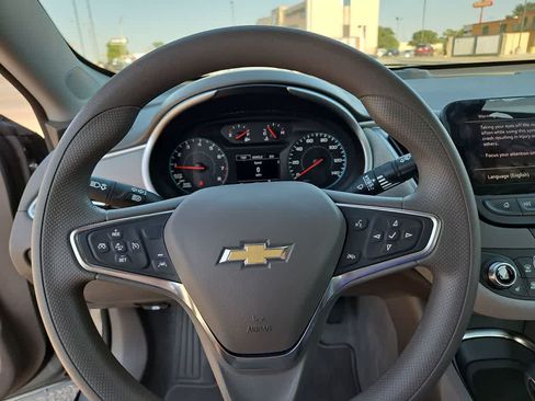 Used 2024 Chevrolet Malibu LT FWD image 22