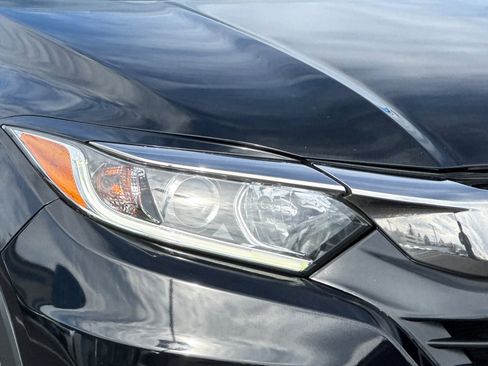 Used 2020 Honda HR-V LX image 10