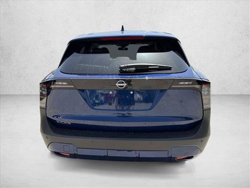 Used 2025 Nissan Kicks SV FWD image 4