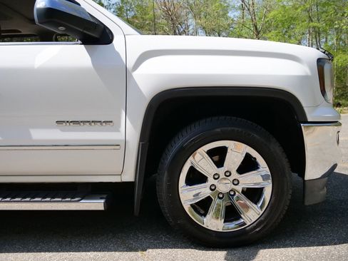 Used 2017 GMC Sierra 1500 SLT image 47