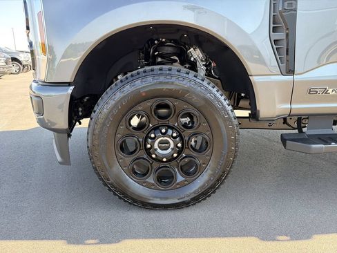 New 2026 Ford F250 Lariat w/ Black Appearance Package AWD/4WD image 32