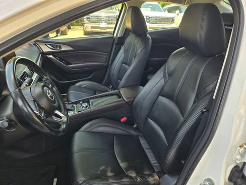 Used 2017 MAZDA MAZDA3 Touring FWD image 22