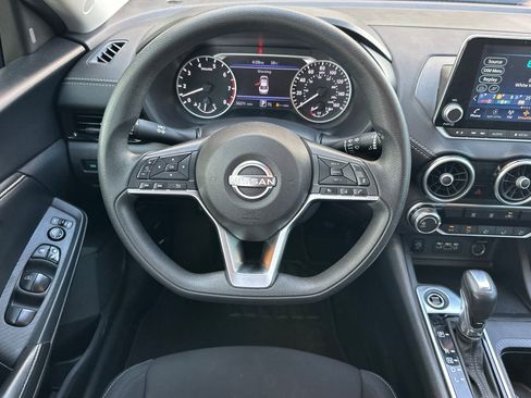 Used 2024 Nissan Sentra SV FWD image 14