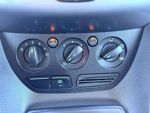 Used 2016 Ford Transit Connect XLT image 31