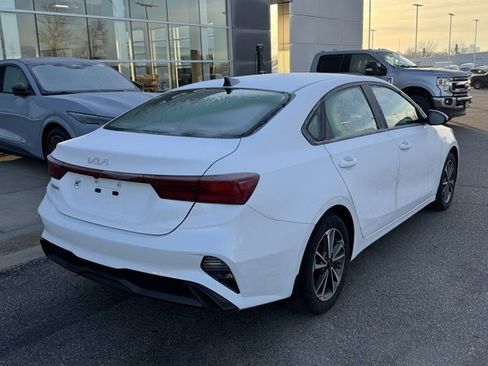 Used 2023 Kia Forte LXS w/ LXS Technology Package image 35