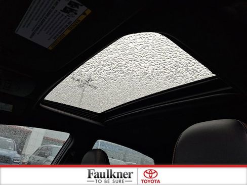 Used 2022 Toyota Avalon XSE w/ Carpet Mat Package (TMS) image 14