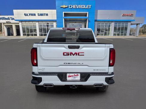 New 2026 GMC Sierra 1500 Denali w/ Denali Reserve Package image 9