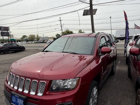 Used 2016 Jeep Compass High Altitude AWD/4WD image 5