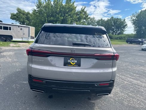 Used 2026 Buick Enclave Preferred AWD/4WD image 4