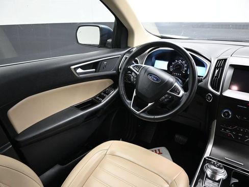 Used 2019 Ford Edge SEL w/ Equipment Group 201A FWD image 13