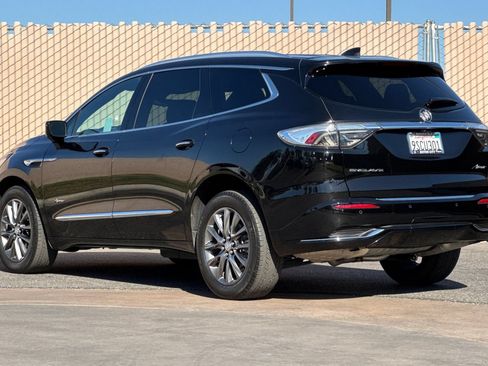 Certified 2024 Buick Enclave Avenir FWD image 6