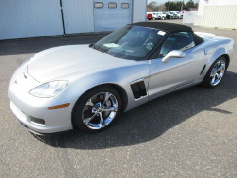 Used 2010 Chevrolet Corvette Grand Sport w/ Preferred Equipment Group RWD image 1