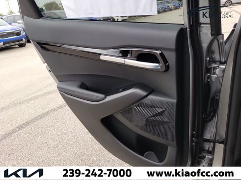 New 2026 Kia Seltos S FWD image 13