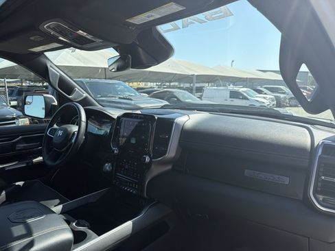 Used 2022 RAM 1500 Laramie AWD/4WD image 28