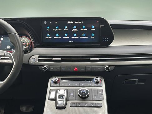 Certified 2025 Hyundai Palisade SEL image 23