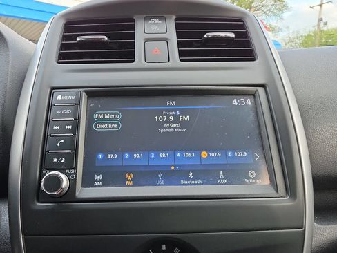 Used 2019 Nissan Versa Note SV FWD image 16