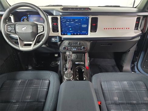 Used 2024 Ford Bronco Heritage Edition image 13