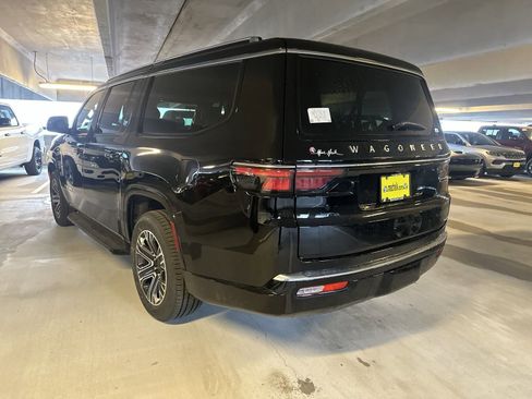 New 2024 Jeep Wagoneer L Series II w/ Flexible Seating Group image 5