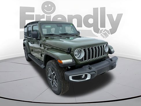 Used 2024 Jeep Wrangler Sahara image 3