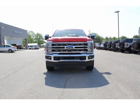 Used 2025 Ford F250 Lariat w/ Lariat Ultimate Package AWD/4WD image 8