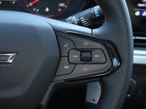 New 2026 Chevrolet Trax RS w/ Driver Confidence Package image 13