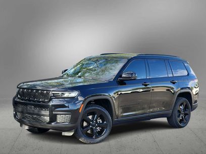 Used 2023 Jeep Grand Cherokee L Laredo