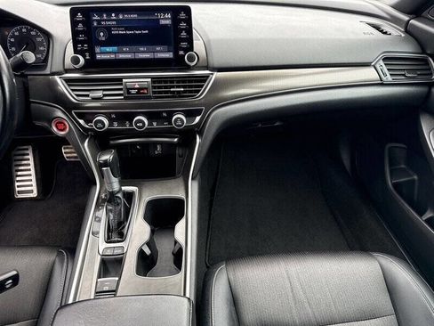 Used 2018 Honda Accord Sport image 23