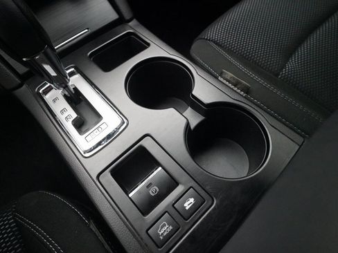 Used 2018 Subaru Outback 2.5i Premium image 17