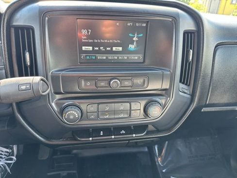 Used 2018 Chevrolet Silverado 1500 W/T AWD/4WD image 16