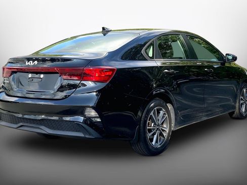 Used 2023 Kia Forte LXS FWD image 14
