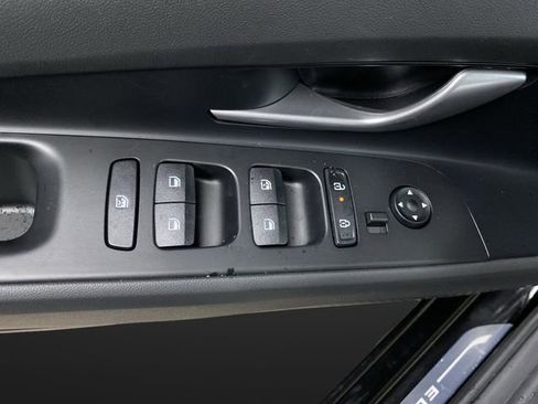 New 2026 Hyundai Elantra Limited image 29