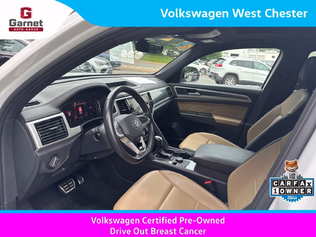 Certified 2023 Volkswagen Atlas Cross Sport SEL R-Line AWD/4WD image 10