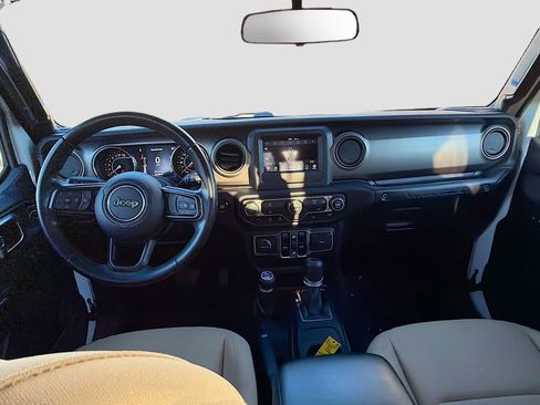 Used 2021 Jeep Wrangler Unlimited Sport image 16