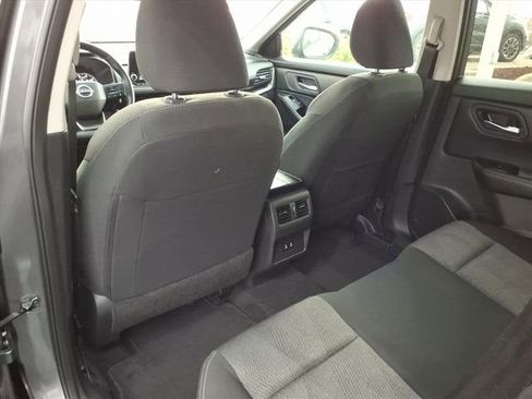 Used 2025 Nissan Rogue SV image 13