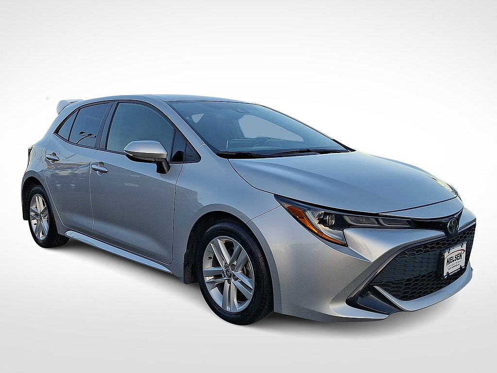 Used 2022 Toyota Corolla SE w/ SE Preferred Package FWD image 1