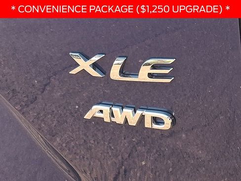 Used 2024 Toyota Corolla Cross XLE w/ Convenience Package AWD/4WD image 31