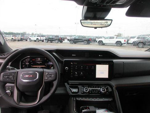 New 2026 GMC Sierra 1500 AT4 w/ AT4 Premium Package AWD/4WD image 17