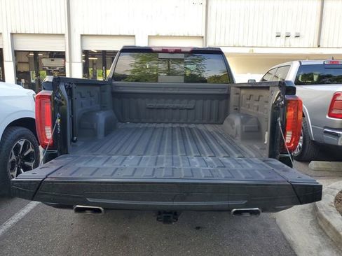 Used 2023 GMC Sierra 1500 Denali w/ Denali Reserve Package image 9