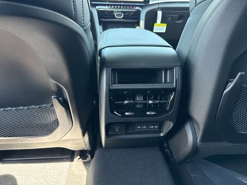 New 2026 Jeep Grand Cherokee Altitude AWD/4WD image 23