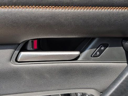 Used 2025 MAZDA CX-50 AWD 2.5 Hybrid w/ Weather Package image 16