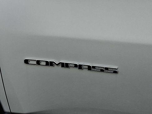 Used 2024 Jeep Compass Limited AWD/4WD image 31