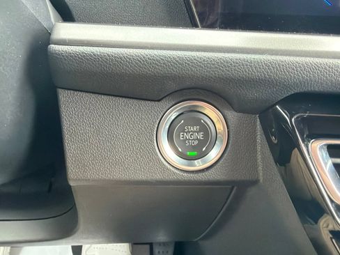 Used 2026 Chevrolet Traverse LT AWD/4WD image 20