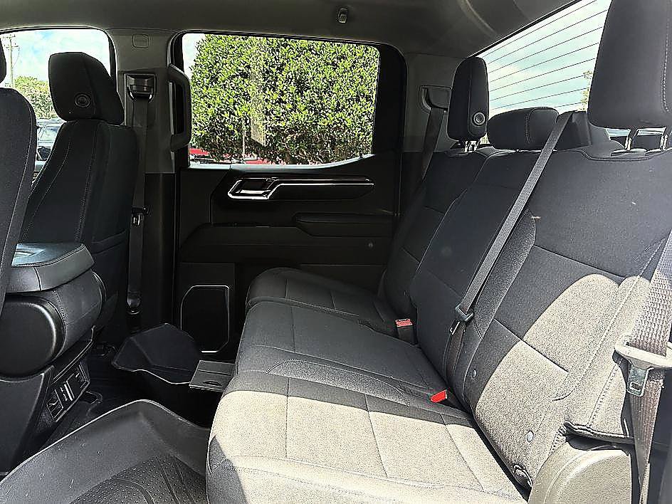 Used 2024 Chevrolet Silverado 1500 RST w/ Protection Package AWD/4WD image 10