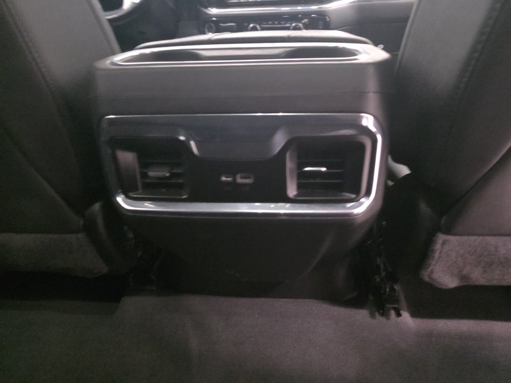 Used 2023 Chevrolet Silverado 1500 LTZ AWD/4WD image 9