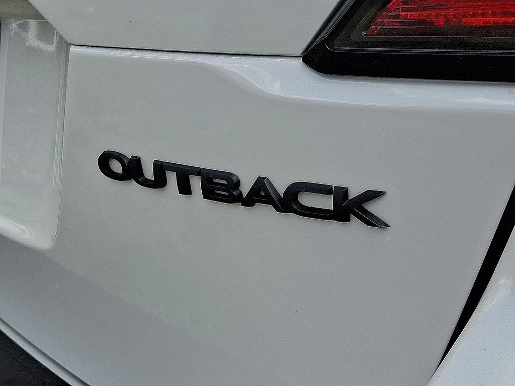 Used 2025 Subaru Outback Onyx Edition AWD/4WD image 30