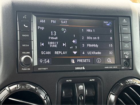 Used 2018 Jeep Wrangler Unlimited Rubicon image 7