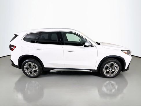 Used 2023 BMW X1 xDrive28i w/ Premium Package image 8