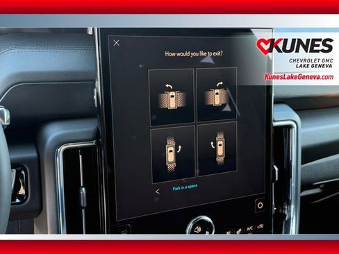 New 2026 GMC Yukon Denali w/ Sun & Power Step Package AWD/4WD image 41