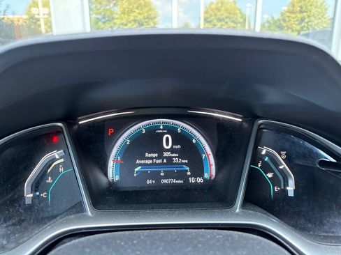Used 2018 Honda Civic EX image 5